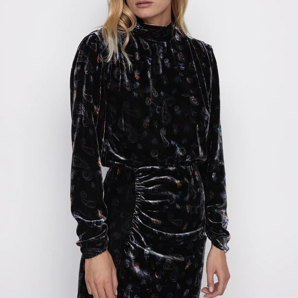 Perfect holiday dress ZARA PRINTED VELVET DRESS - Picture 2 of 8